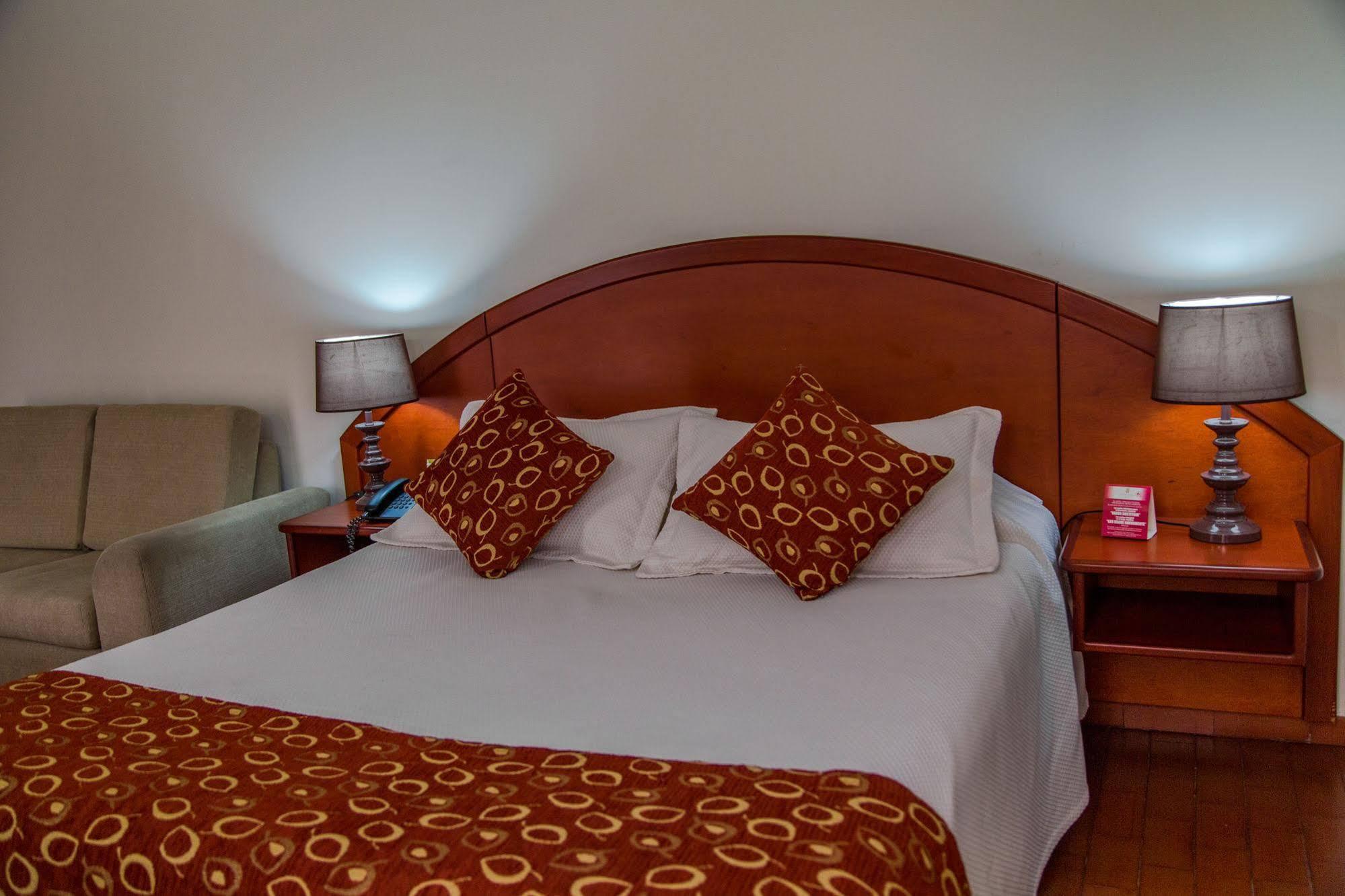 Hotel Don Lolo Villavicencio Extérieur photo
